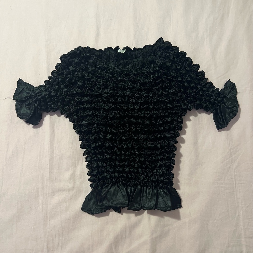 Y2K Black Ruffled Popcorn Top